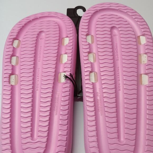 Hello Kitty Women's Pink Slip-on Slides Sandals Shoes Size 9 - Picture 5 of 5
